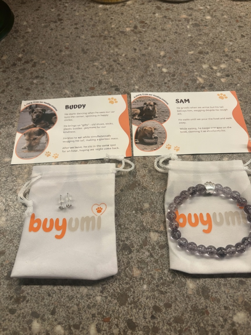 Every order ships with a dog card from real feeding operations.